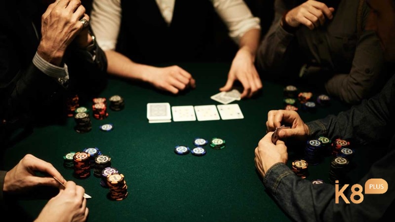 Chiến lược chơi Poker người mới chắc chắn phải nắm rõ luật