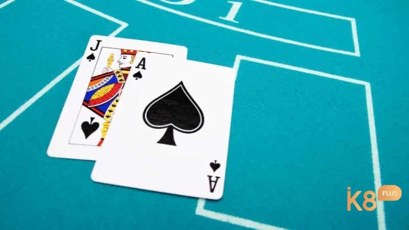 Resteal là một chiến thuật phản đòn hiệu quả trong bài poker