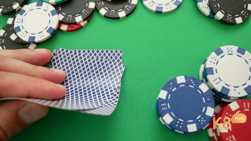 Tìm hiểu Steal Poker là gì cũng như các mẹo Steal Poker hiệu quả mang lại lợi nhuận cao