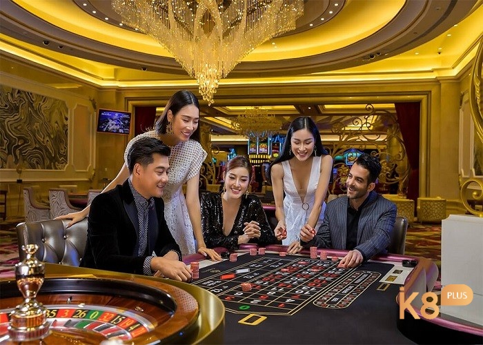 Phong cách “smart casual” là lựa chọn an toàn khi bước chân vào casino Macau
