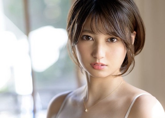 Hitomi Honda - Mỹ nhân JAV với phong cách nhẹ nhàng