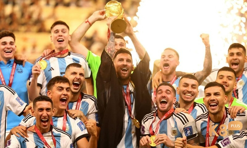 Messi khép lại giấc mơ với chiếc cúp vàng và những pha bóng ma thuật