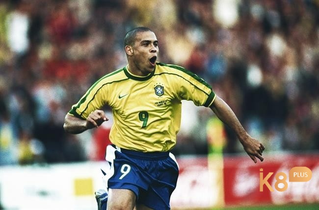 Ronaldo “béo” với 15 bàn tại World Cup là nỗi ám ảnh mọi hàng thủ