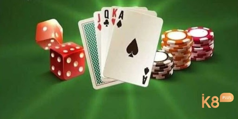 Trò chơi có thứ tự các tay bài được sắp xếp cao thấp theo thứ tự rõ ràng