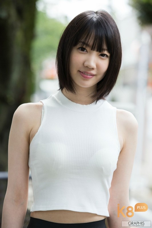 Tìm hiểu chi tiết về nữ diễn viên xinh đẹp Koharu Suzuki
