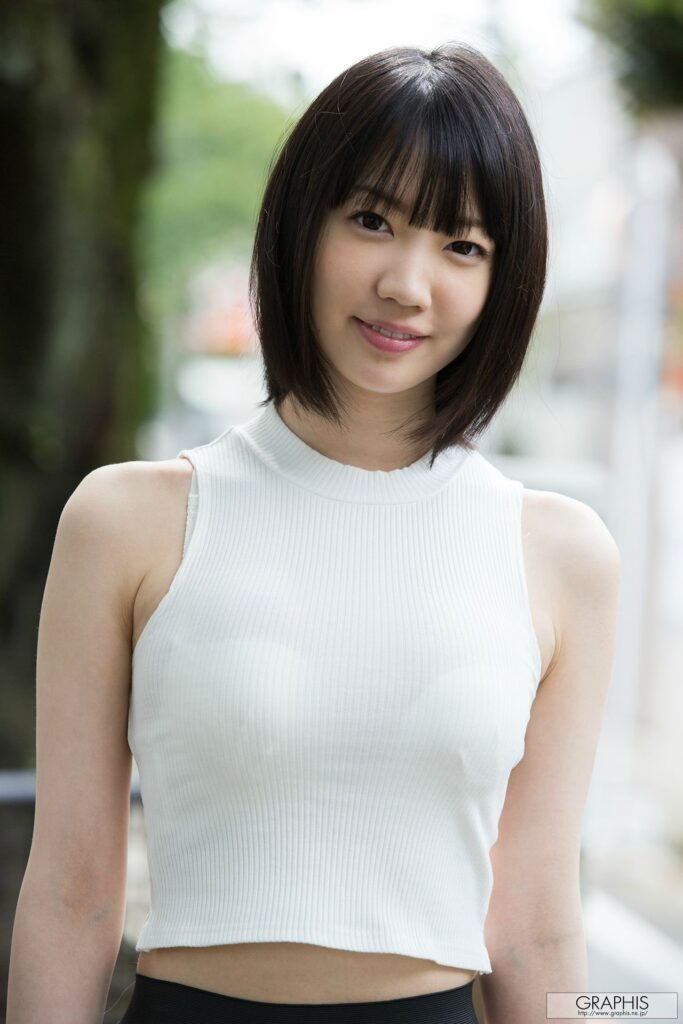 Koharu Suzuki - Diễn viên JAV xinh đẹp với sự nghiệp đa dạng