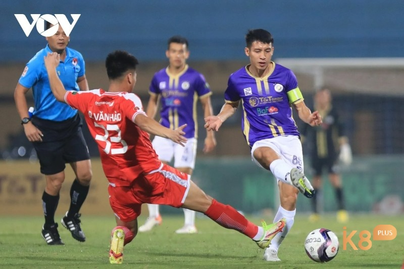 Các ví dụ thực tế từ V.League minh họa rõ cách tính thắng thua khi đặt cược kèo tài xỉu toàn trận là gì