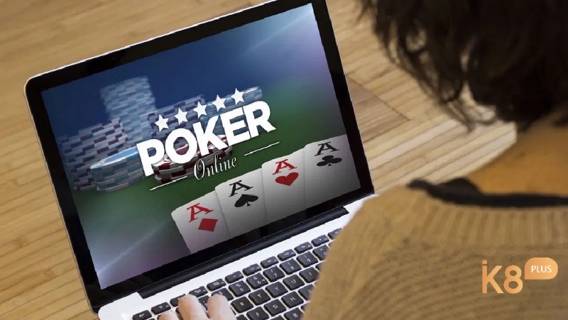 Quản lý vốn thông minh và giữ vững tâm lý là chìa khóa thành công trong xì tố online poker.